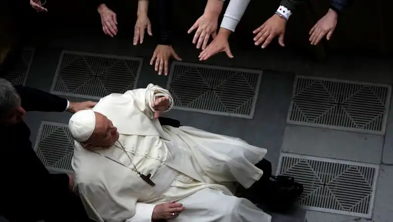 Papa Francis'in İstifa İhtimali: 600 Yıllık Tarihin Tekrarı mı?