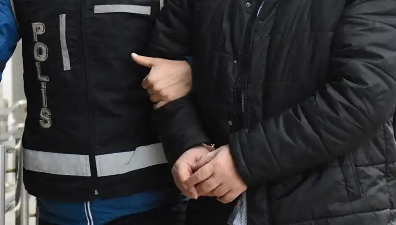 Sosyal Medyada Kadın Profiliyle Yüzlerce Milyonluk Vurgun: 12 Şüpheli Yakalandı