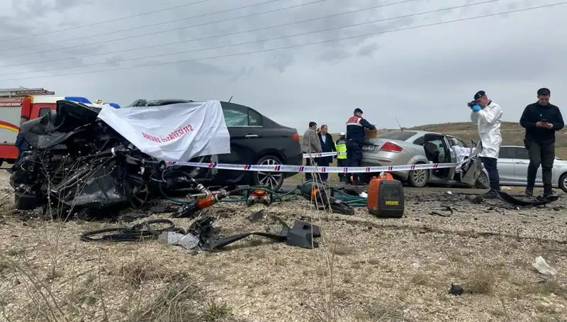 Tatilin İlk Gününde Olaylar Patlak Verdi: 5 Kaza Feci Sonuçlandı