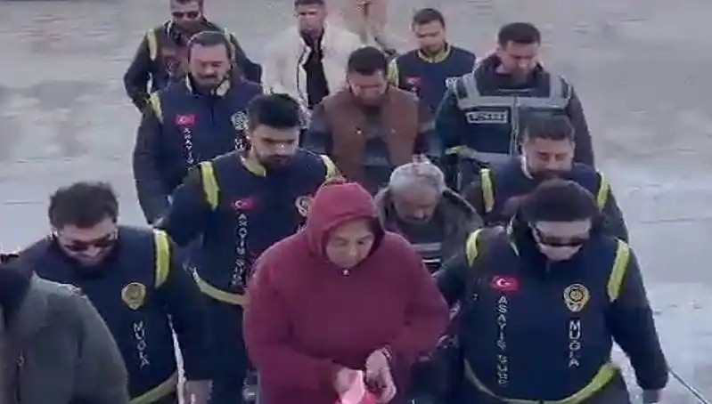7 Yıl Sonra Ortaya Çıkan Korkunç Gerçek: Bebek Ölü Bulundu, Çikolata Poşetinde Saklıydı