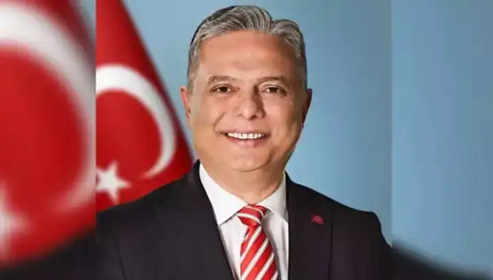Ümit Uysal: CHP'nin Yeni Yüzü ve Gelecekteki Lider Adayı