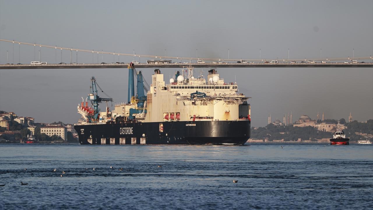 İstanbul Boğazı Sonunda Gemi Trafiğine Açıldı