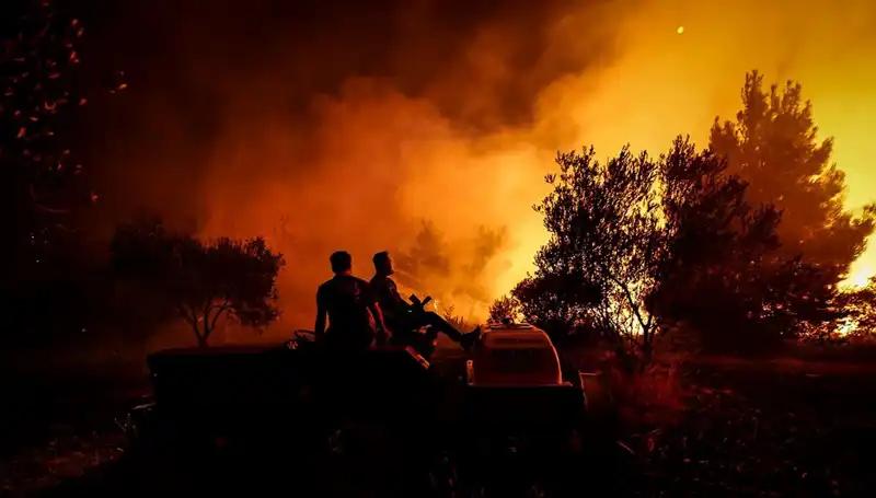 Çanakkale'deki Orman Yangını: 785 Kişilik Tahliye Süreci Başladı