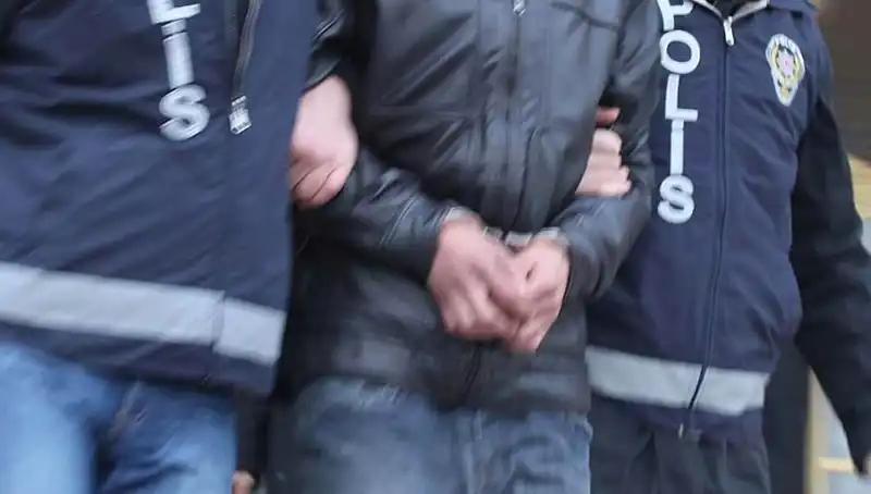 Türkiye’nin Dört Bir Yanında Dolandırıcılık Çetelerine Operasyon: 34 Gözaltı!