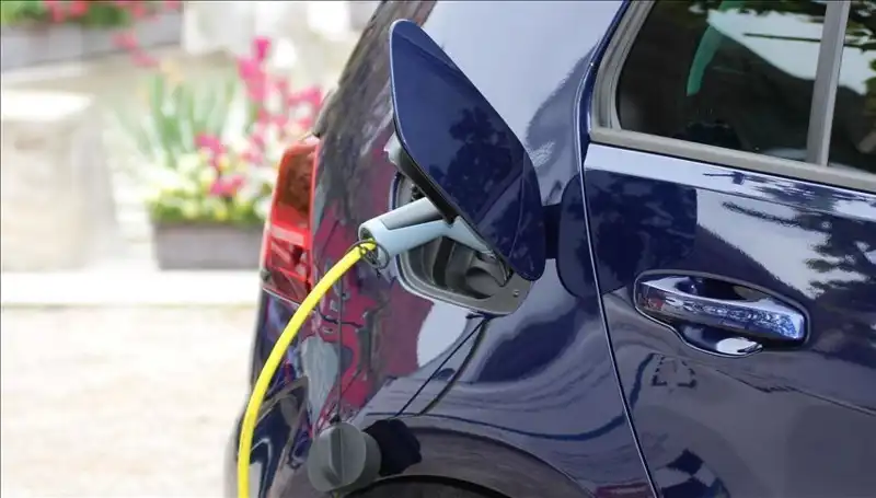 Tesla’yı Geride Bırakan Yeni Elektrikli Araç: 1500 Km Menzil Vaat Ediyor